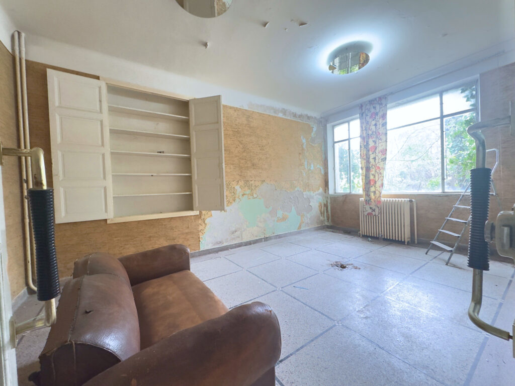 LEMPDES   ENSEMBLE IMMOBILIER À USAGE COMMERCIAL ET PROFESSI