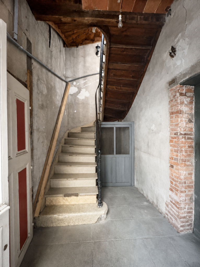 SAIL-SOUS-COUZAN   MAISON DE CARACTÈRE   ENVIRON 198 M2   3