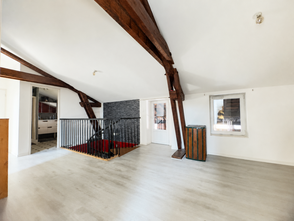 SAIL-SOUS-COUZAN   MAISON DE CARACTÈRE   ENVIRON 198 M2   3