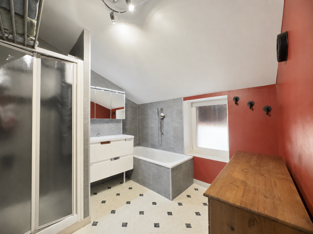 SAIL-SOUS-COUZAN   MAISON DE CARACTÈRE   ENVIRON 198 M2   3