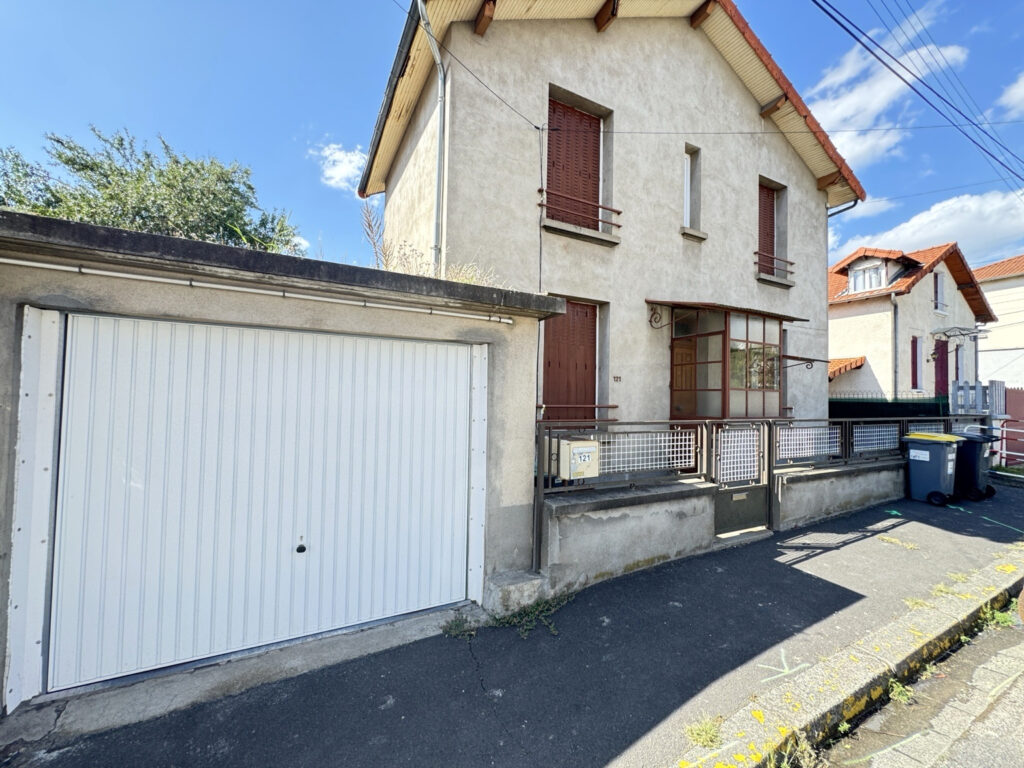 Maison individuelle avec garage, cave, dépendance